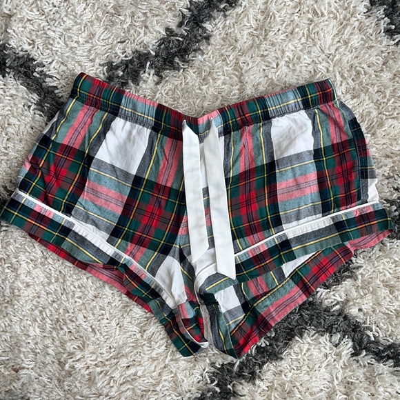 Victoria’s Secret Sleep Shorts - Picture 1 of 6